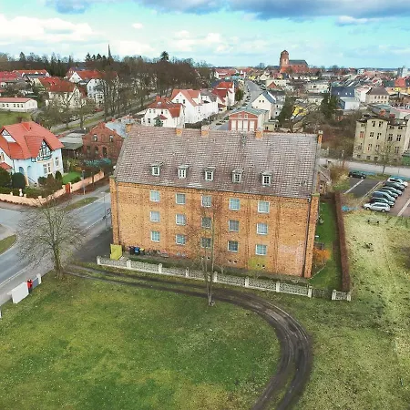 招待所 Zur Inselbruecke 沃尔加斯特